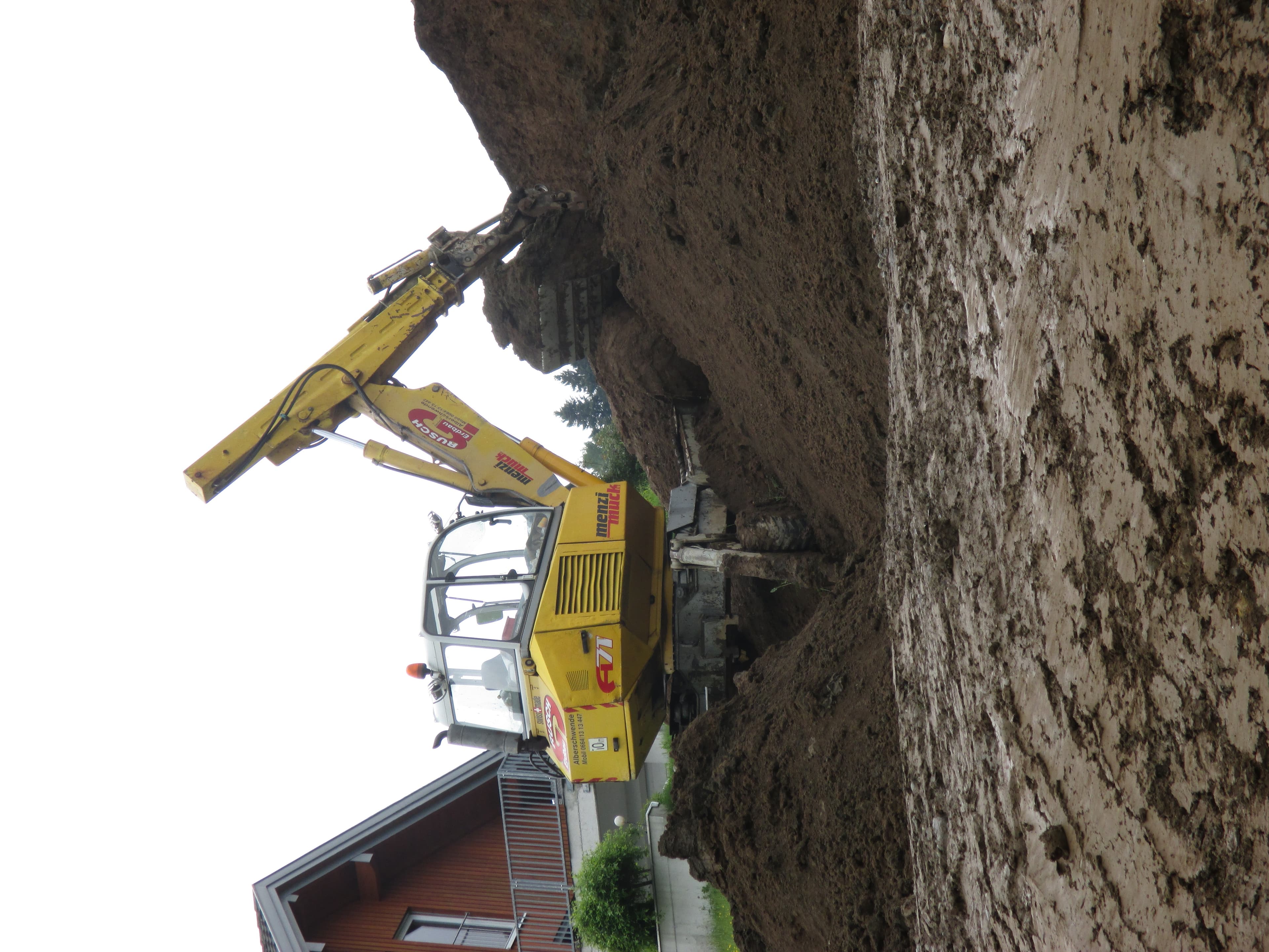 Baggerarbeiten vor Ort
